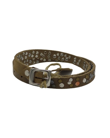 Cintura in pelle invecchiata con borchie