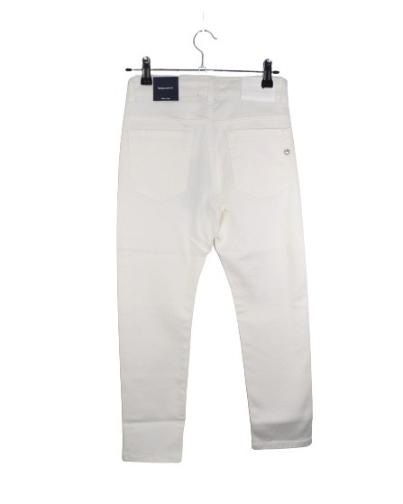 Pantalone con strappi
