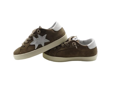 Sneakers in crosta con lacci