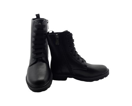 Anfibio in pelle con lacci e zip