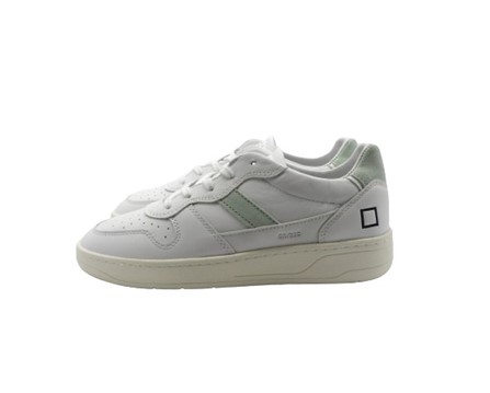 Sneaker in pelle con riporti a contrasto e lacci