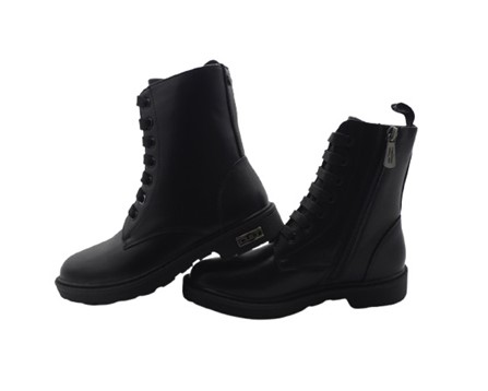 Anfibio in pelle con lacci e zip