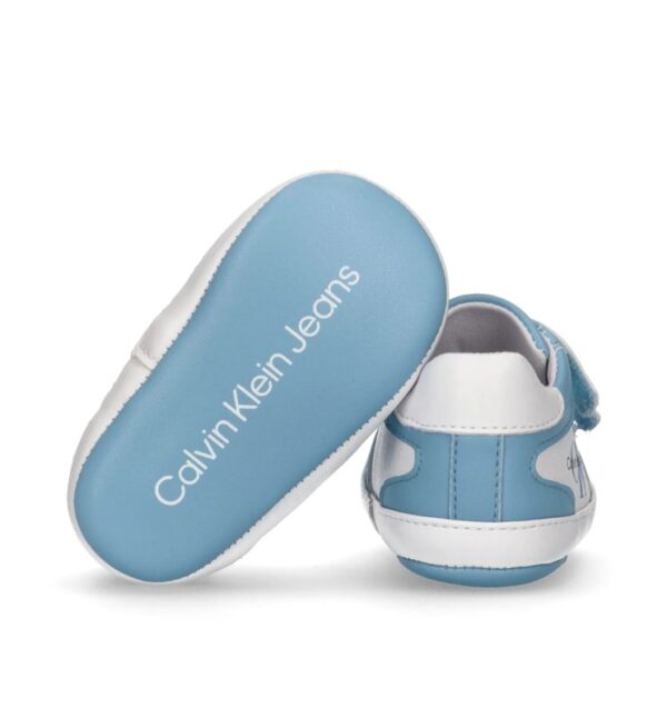 Scarpa culla in pelle con doppio velcro velcro