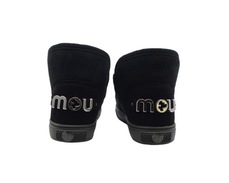 Eskimo basso scamosciato con logo in metallo sul retro