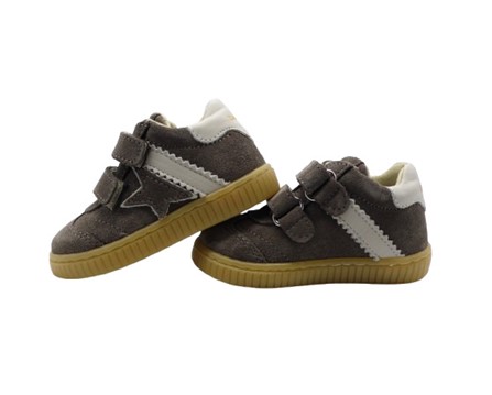 Sneaker primo passo in camoscio con doppio velcro