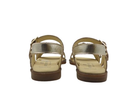 Sandalo in pelle laminata con fiocco
