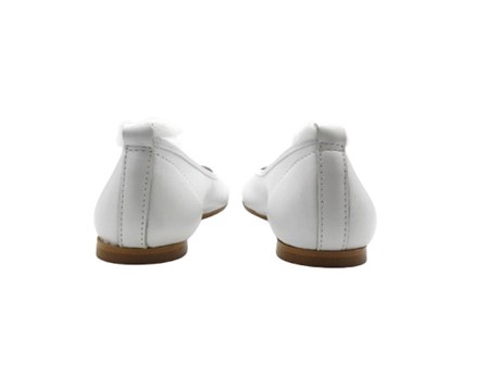 Ballerina in pelle con nastro in tulle