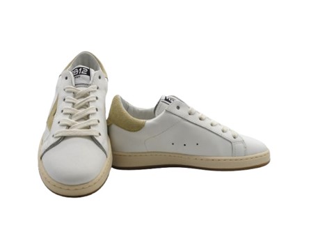 Sneaker in pelle e camoscio con lacci
