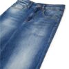 Pantalone denim a zampa con strappi