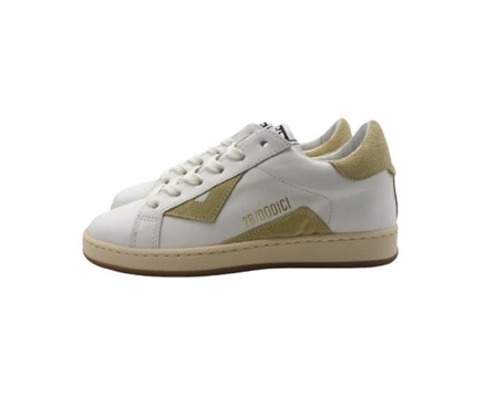 Sneaker in pelle e camoscio con lacci