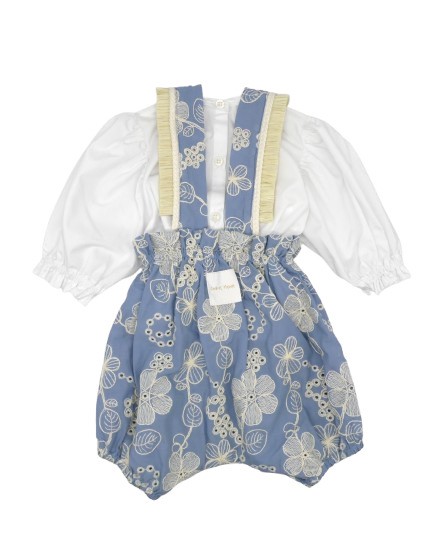 Completo camicia e salopette ricamata