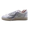 Sneaker in pelle laminata e micro glitter con lacci