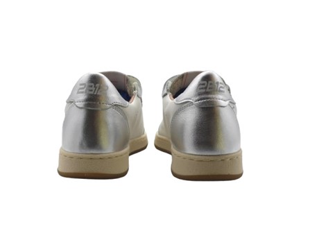 Sneaker in pelle laminata e micro glitter con doppio velcro