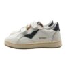 Sneaker in pelle con doppio velcro