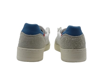 Sneaker in pelle e camoscio con lacci