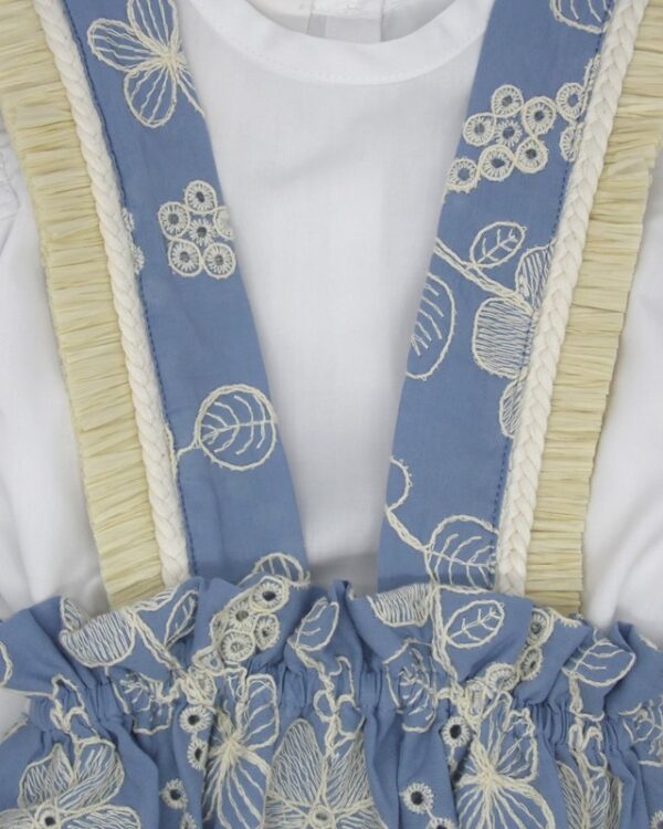 Completo camicia e salopette ricamata