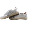 Sneaker in pelle laminata e micro glitter con lacci
