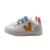 Sneaker in pelle con triplo strappo