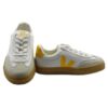 Sneaker in tela e camoscio con lacci elastici