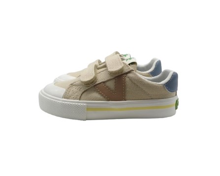 Sneaker con riporti a contrasto e doppio velcro