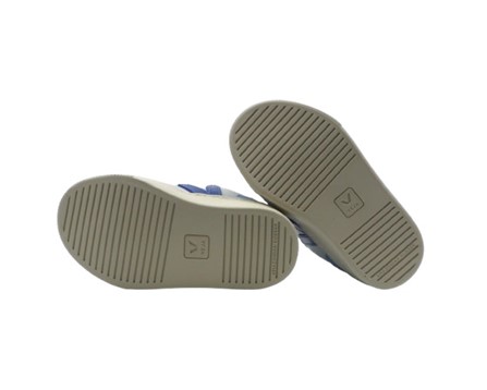 Sneaker in pelle con triplo strappo