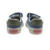 Sneaker con riporti a contrasto e doppio velcro