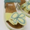 Sandalo in pelle con doppio velcro e fiore