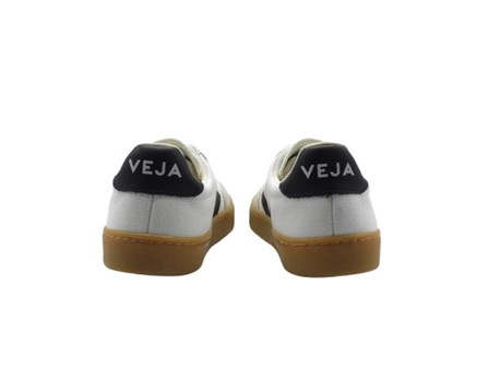 Sneaker in tela e camoscio con lacci elastici