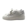 Sneaker in pelle con lacci, zip e applicazione fiocco strass