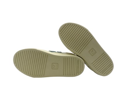 Sneaker in pelle e camoscio con lacci