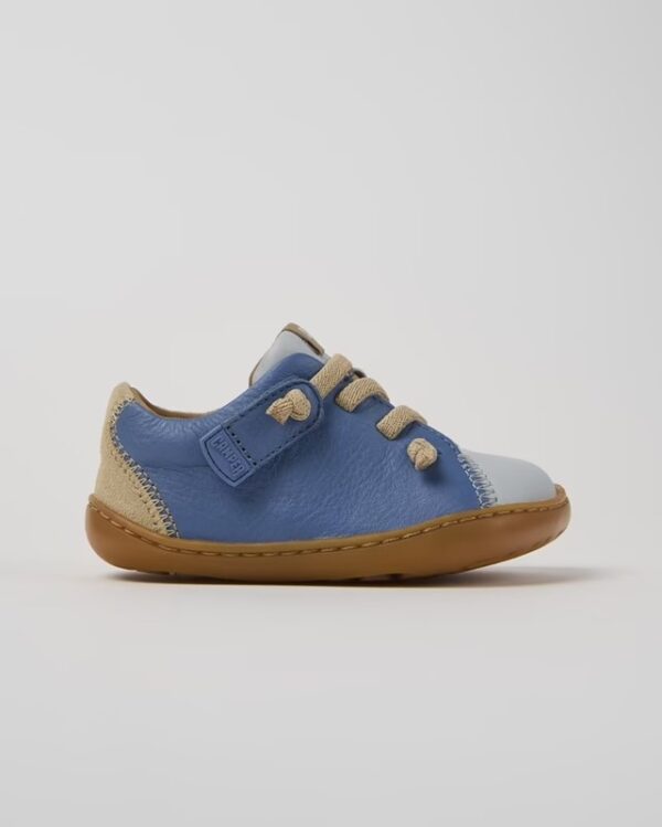 Sneaker in pelle con lacci