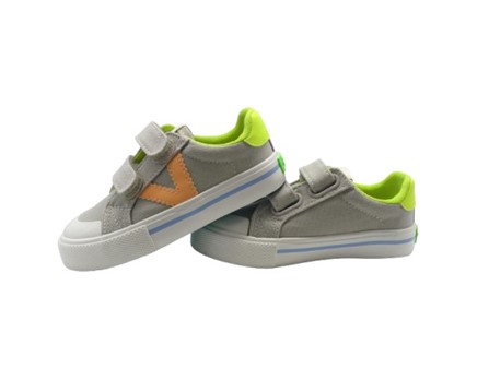 Sneaker con riporti a contrasto e doppio velcro