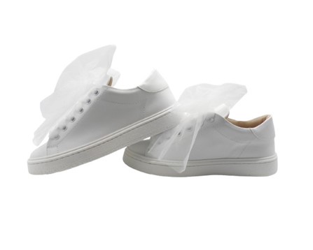 Sneaker in pelle con lacci in tulle