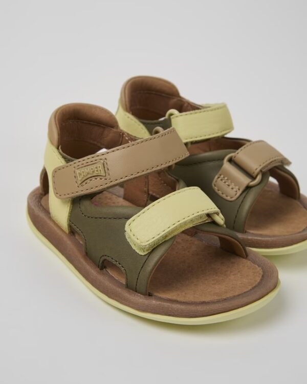 Sandalo in pelle con doppio velcro