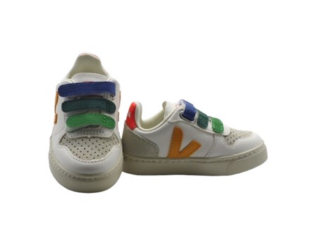 Sneaker in pelle con triplo strappo