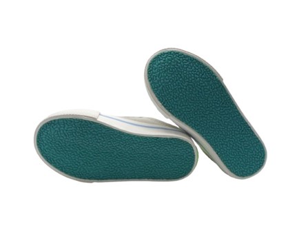Sneaker con riporti a contrasto e doppio velcro