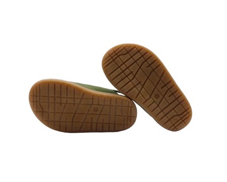 Sandalo in camoscio con triplo velcro