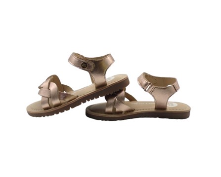 Sandalo in pelle laminata con intreccio e velcro