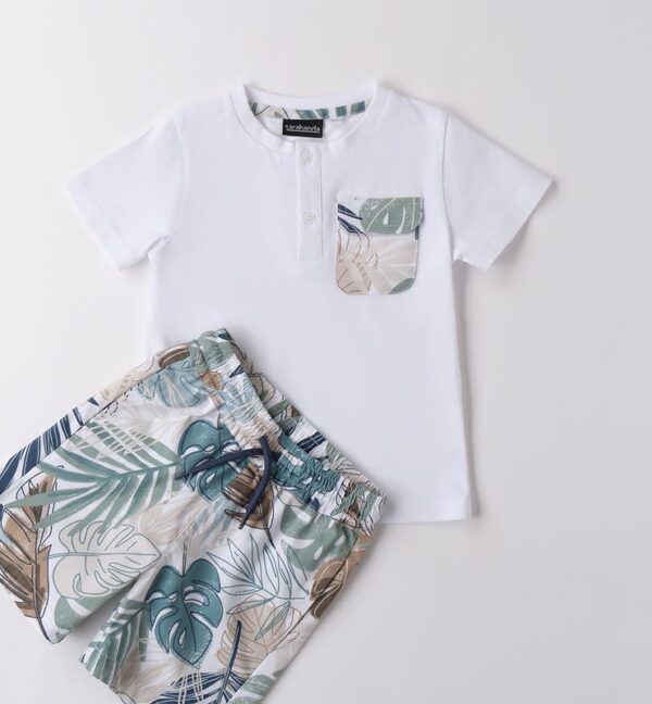 Completo t-shirt mezza manica e bermuda fantasia foglie