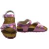 Sandalo in vernice laminata con doppie fibbie