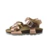 Sandalo in eco pelle laminata con doppie fibbie