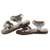 Sandalo in pelle laminata con intreccio e velcro