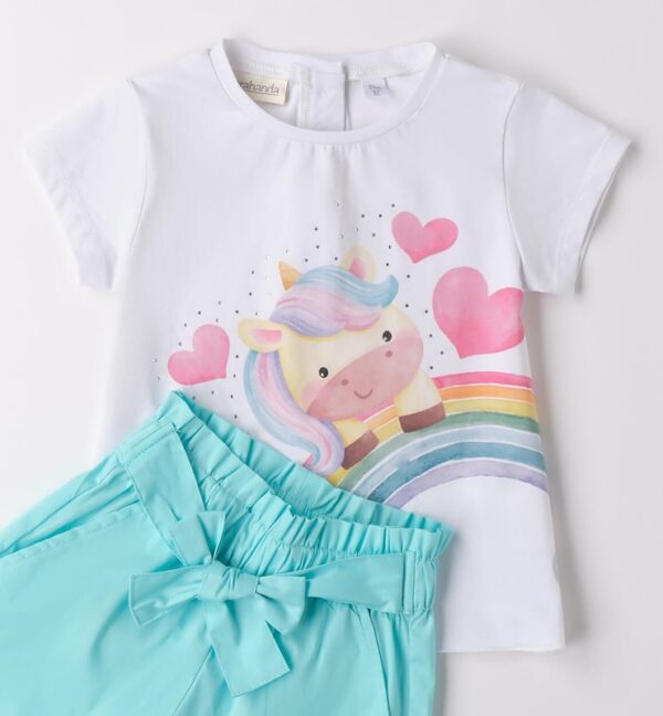 Completo t-shirt con stampa unicorno e short