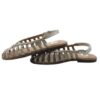 Sandali chiusi in pelle intrecciata con velcro