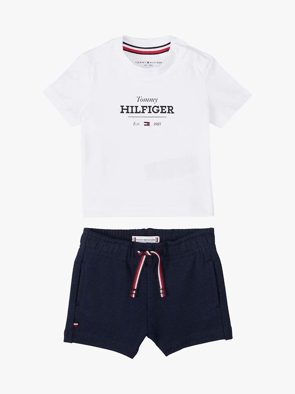 Completo t-shirt e bermuda