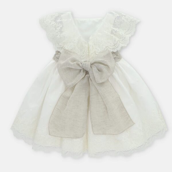Vestito con maniche in pizzo