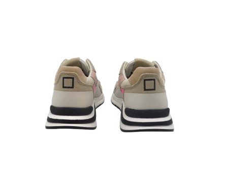 Sneaker in pelle e tessuto tecnico con lacci