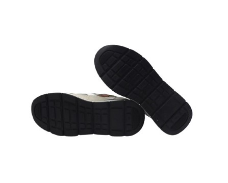 Sneaker in pelle e tessuto tecnico con lacci