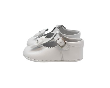 Scarpa culla in pelle con fiocco e fibbia