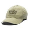 Cappello con visiera e logo